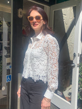 Load image into Gallery viewer, Indies | 2083 | Guillia | Blouse