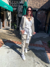 Load image into Gallery viewer, Ellettelle | top | Maya