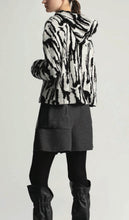 Load image into Gallery viewer, Lotus | Zactania Jacket | F25