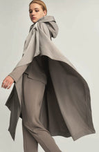 Load image into Gallery viewer, Lotus | Makiani Raincoat | F25