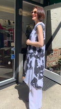 Load image into Gallery viewer, Banana Blue | Tunic | 5307BD46DT