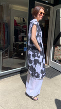 Load image into Gallery viewer, Banana Blue | Tunic | 5307BD46DT