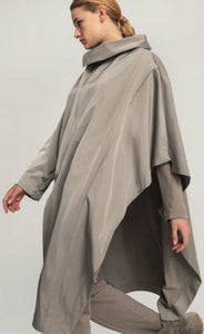 Lotus | Makiani Raincoat | F25