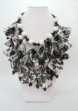 Load image into Gallery viewer, Jianhui | Necklace | 5-Rose