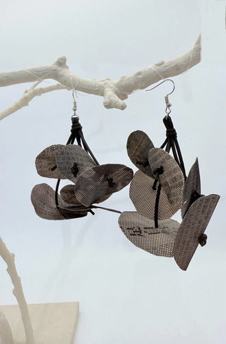 Jianhui | Earring | Newspaper