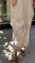 Load image into Gallery viewer, Lozzee | Dressw | 403