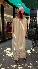 Load image into Gallery viewer, Lozzee | Dressw | 403