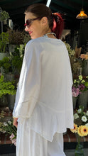 Load image into Gallery viewer, Lozzee | Jacket | 381