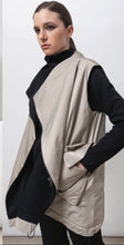 Load image into Gallery viewer, Lotus | Gilet | 33/Evodosis