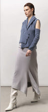 Load image into Gallery viewer, Lotus | Gilet | WLA/007