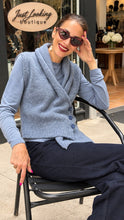 Load image into Gallery viewer, Lotus | Gilet | WLA/007