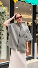 Load image into Gallery viewer, Lotus | Vest | 18/Zankin