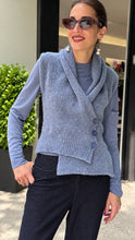 Load image into Gallery viewer, Lotus | Gilet | WLA/007