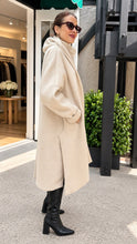 Load image into Gallery viewer, Beate Heyman | Coat brushed | 934-23