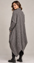 Load image into Gallery viewer, Amma | Sora Coat | D610