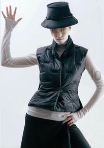 Just Looking Boutique logo