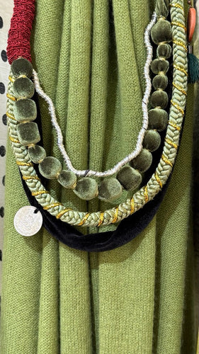 In to Cashmere | shawl | 8839