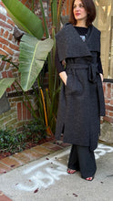 Load image into Gallery viewer, Xenia | Vest | Pavo