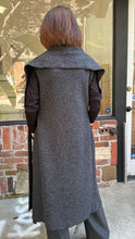 Load image into Gallery viewer, Xenia | Vest | Pavo